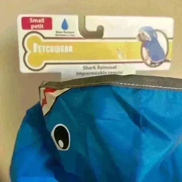 ❤️ BNWT Fetchwear Dog/Cat Shark Raincoat/Halloween Costume, Size S Blue - Picture 2 of 4